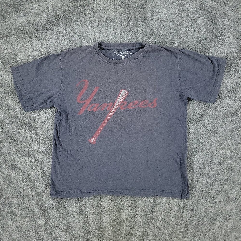 New York Yankees Shirt Girl's Small Gray MLB Baseball Logo Graphic Short Sleeve